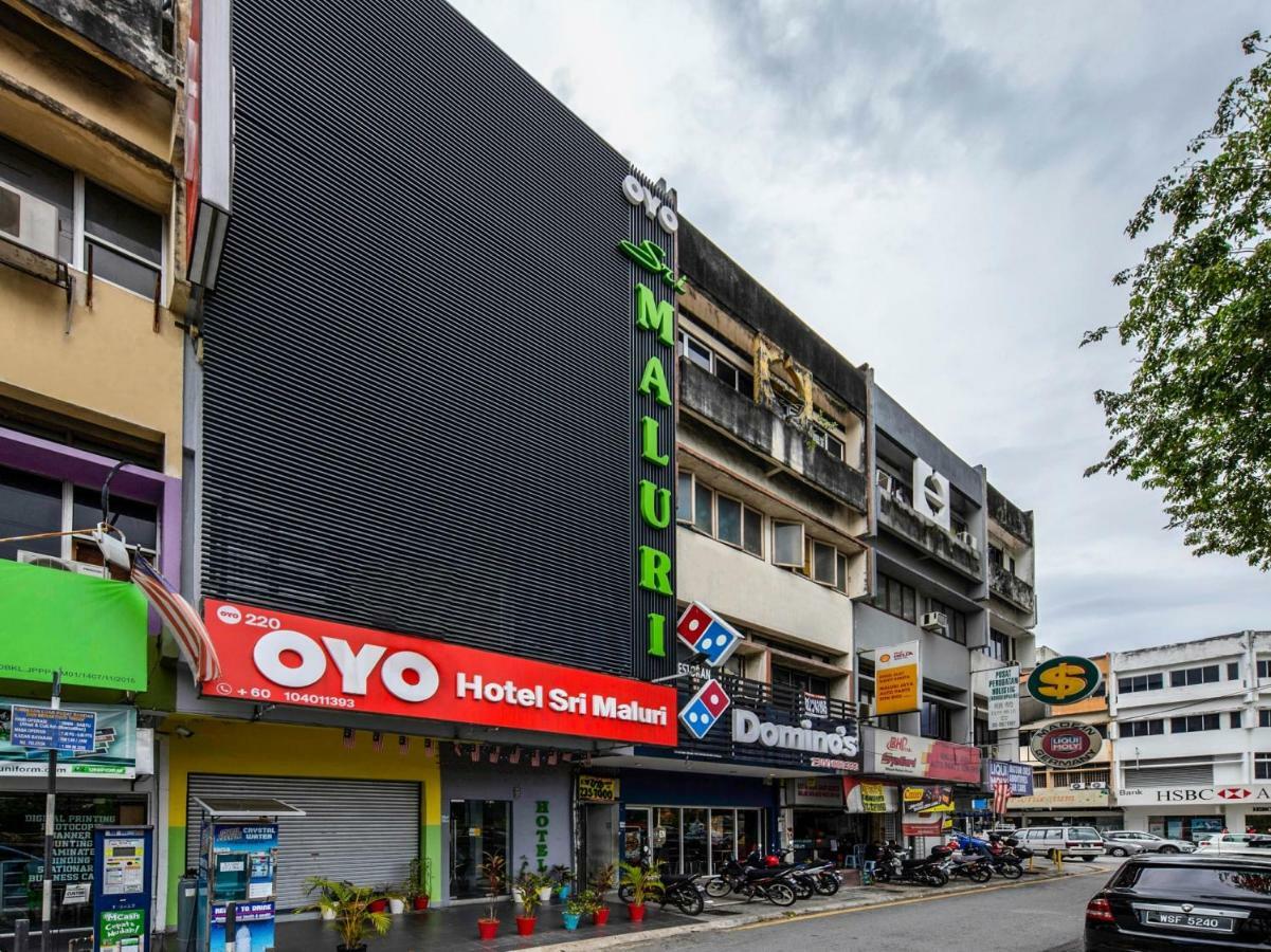 Oyo 220 Hotel Sri Maluri Куала-Лумпур Экстерьер фото
