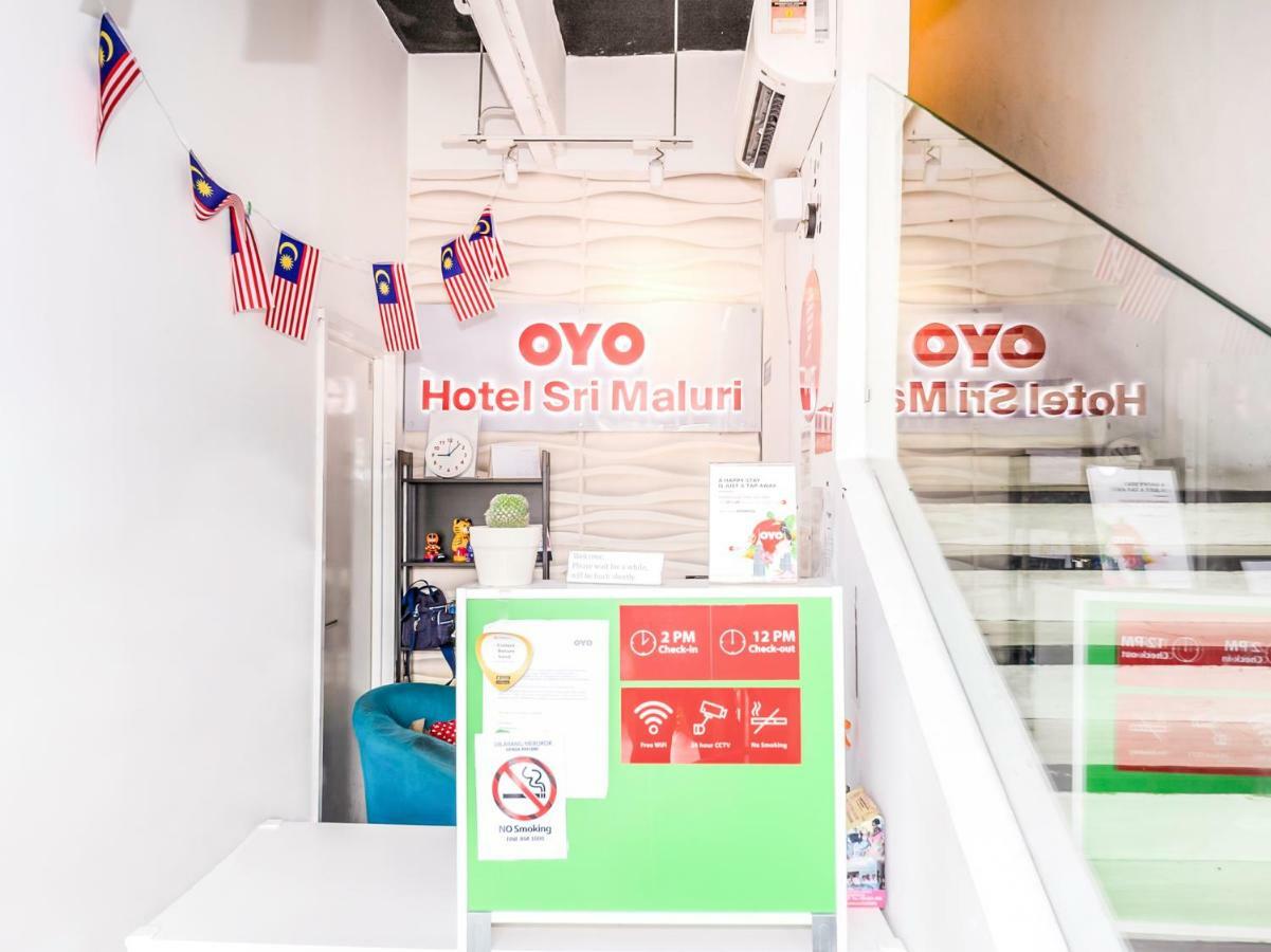 Oyo 220 Hotel Sri Maluri Куала-Лумпур Экстерьер фото