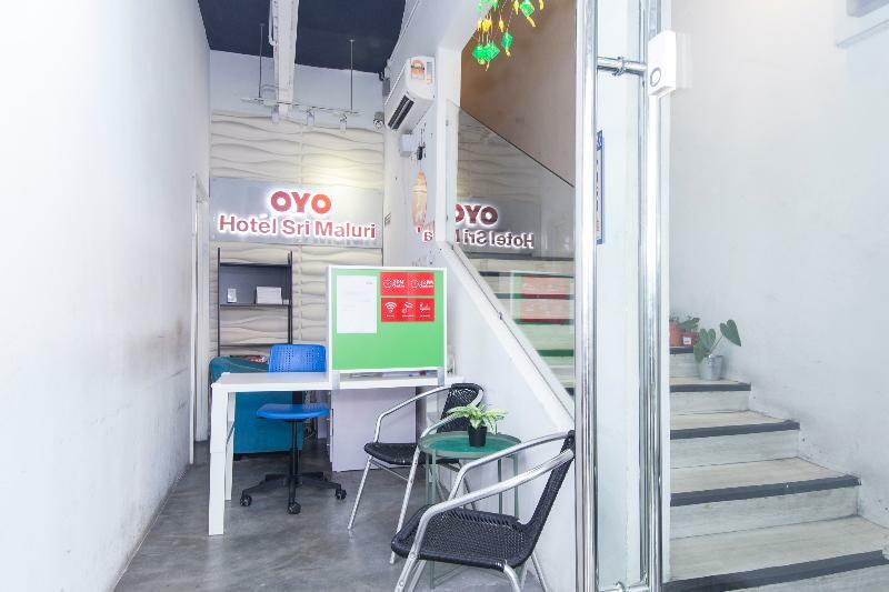 Oyo 220 Hotel Sri Maluri Куала-Лумпур Экстерьер фото