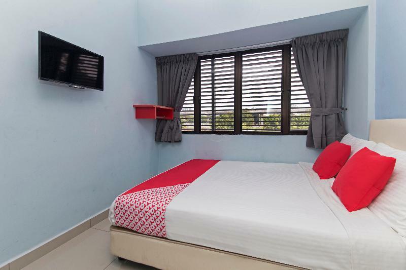Oyo 220 Hotel Sri Maluri Куала-Лумпур Экстерьер фото