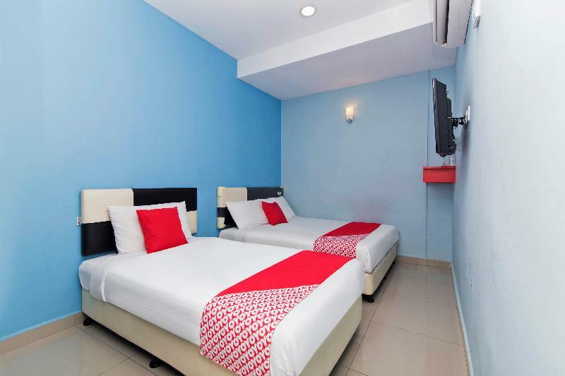 Oyo 220 Hotel Sri Maluri Куала-Лумпур Экстерьер фото